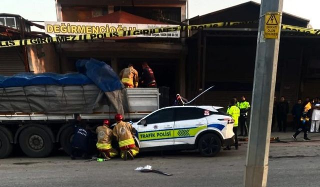 Manisa’de 1 polisin şehit olduğu kaza kamerada