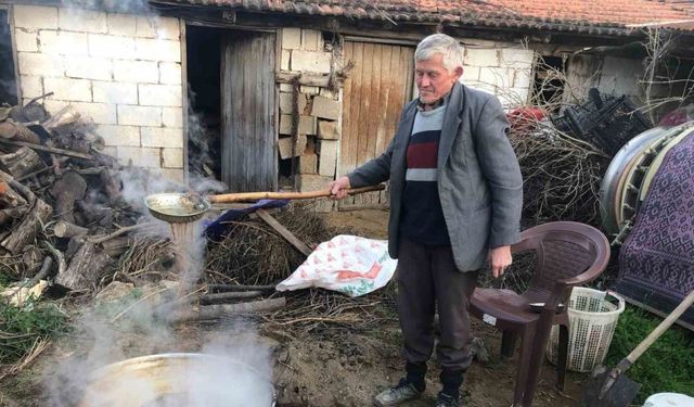 Sarıgöl’de pekmez yapımına hız verildi
