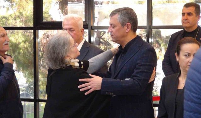 Özgür Özel, Gülşah Durbay’ın 3. gün taziyesine katıldı