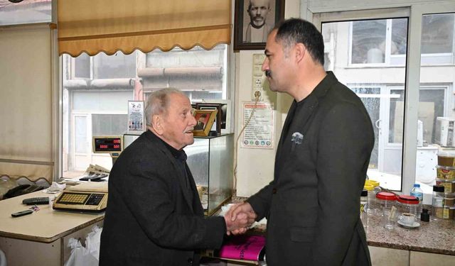 Regaip Kandili'nde, Demirci'de ustalara vefa ziyareti