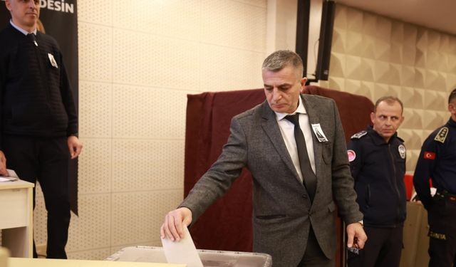 Şehzadeler’in yeni başkanı Hakan Şimşek oldu