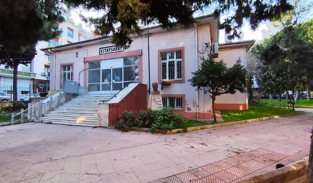 88 yıllık Kitapsaray restore edilecek