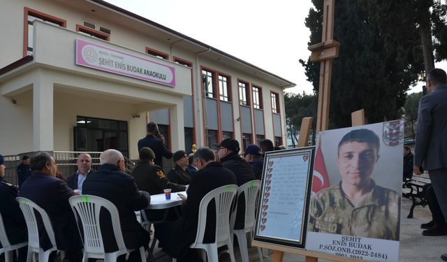 Manisa şehidini unutmadı