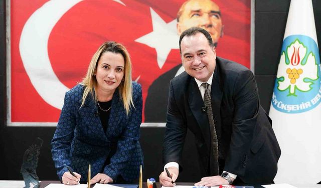 Manisa'da emeklilerin ilaç katkı paylarını belediye karşılayacak