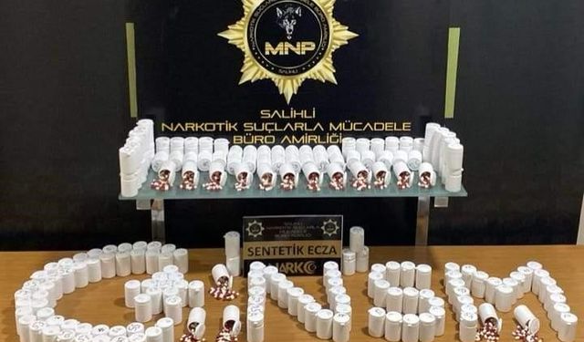 Manisa'da zehir tacirlerine geçit yok: 11 bin uyuşturucu hap ele geçirildi