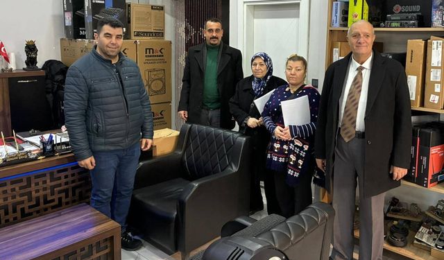 MHP Salihli'den 'Hayırlı günler komşum' ziyaretleri sürüyor