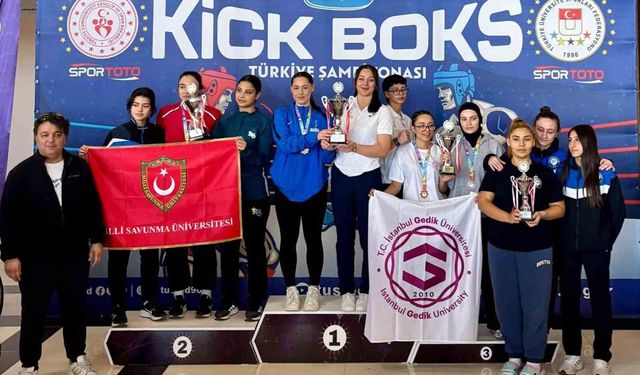 Üniversitelerarası Kick Boks Türkiye Şampiyonası'nda MCBÜ'den büyük başarı