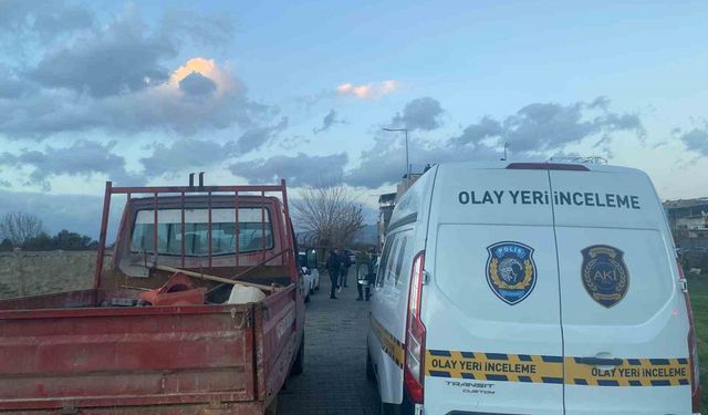 Yağmurun çökerttiği yolda insan kemikleri bulundu