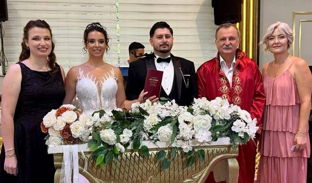 Yunusemre'de 2025 yılında bin 464 çift dünyaevine girdi