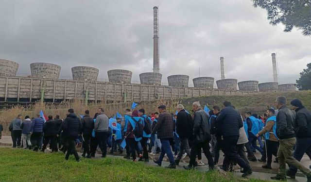 Konya Şeker'e bağlı Soma Termik Santrali'nde işçiler sokağa döküldü