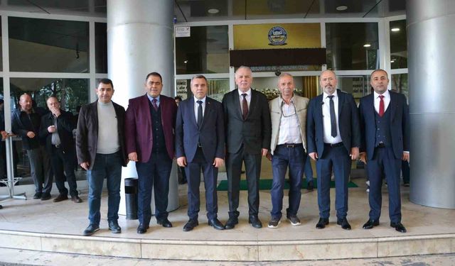 Manisa'da 155 No'lu Halk Otobüsleri Kooperatifi'nde Fevzi Açıkel güven tazeledi