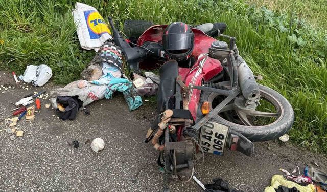 Manisa'da devrilen motosikletin sürücüsü ağır yaralandı