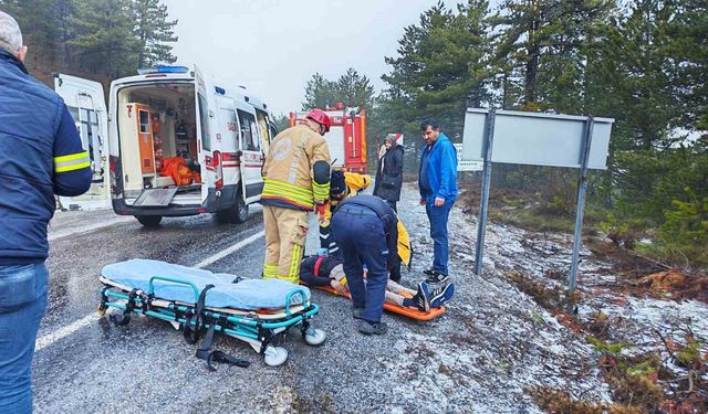 Manisa'da trafik kazası: 2 yaralı