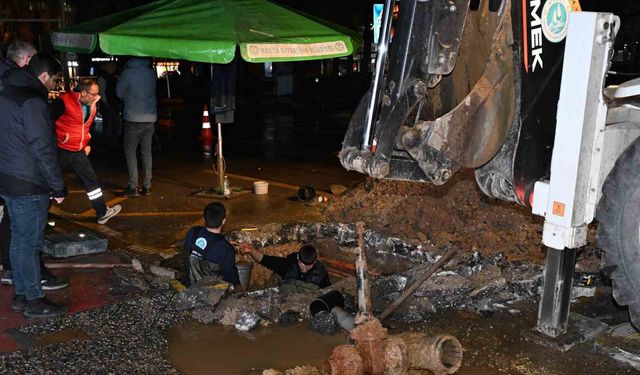 MASKİ'den Manisa altyapısında gece mesaisi