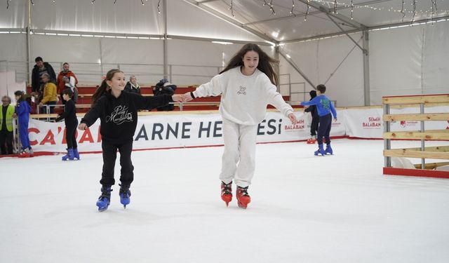 Yunusemre'de 7-17 yaş arası çocuklara ücretsiz buz pateni fırsatı