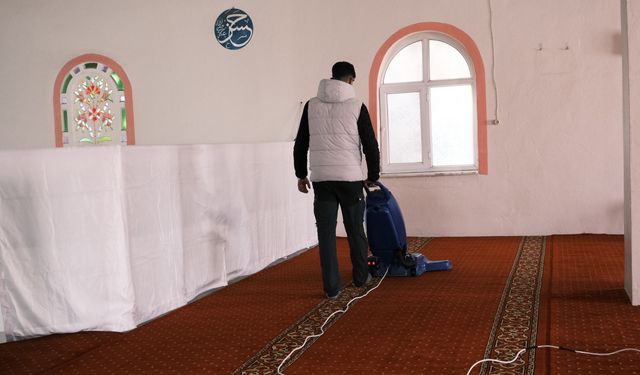 Yunusemre'de ibadethaneler ramazana hazırlanıyor