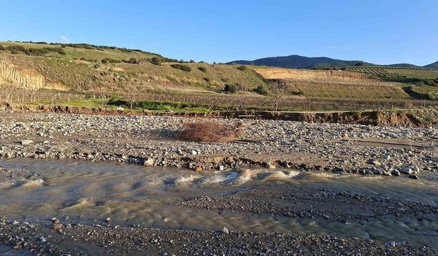 Ziyanlar'da dere taştı, tarım arazileri zarar gördü
