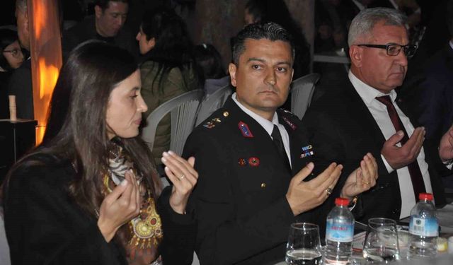 Salihli jandarma, şehit aileleri ve gazileri iftar sofrasında ağırladı