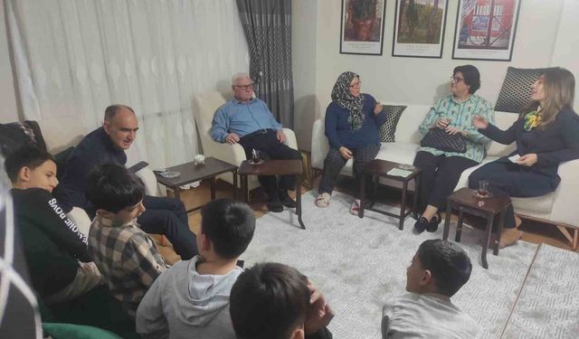 Şehit ailesi ile devlet korumasındaki çocuklar aynı sofrada buluştu