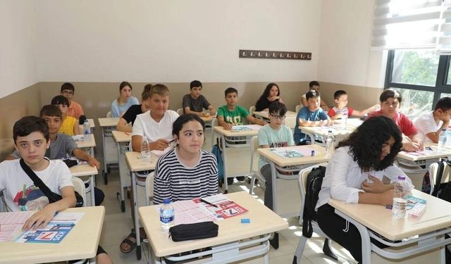 Şehzadeler Belediyesi Bahar Dönemi Dil Kursları başlıyor