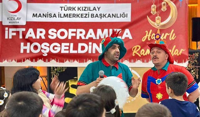 Türk Kızılay Manisa'dan, yetimler için özel iftar