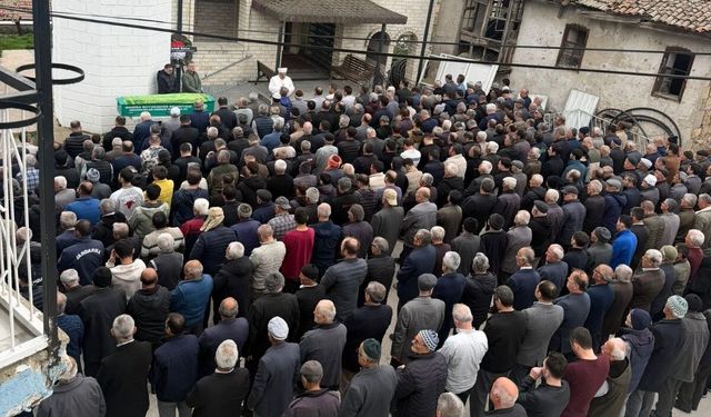 Eski Belediye Başkanı Gülcan hayatını kaybetti