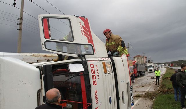 Kula'da yağışlı hava kazayı beraberinde getirdi