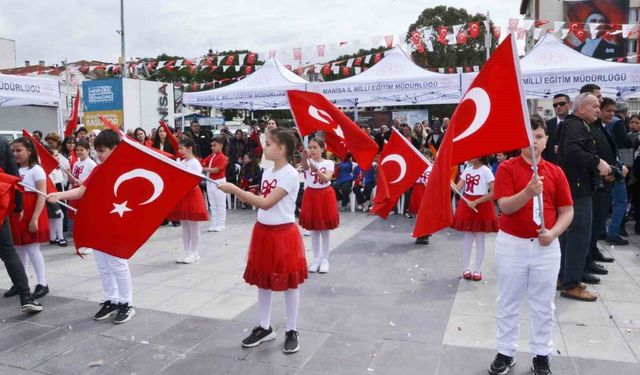 Manisa'da 23 Nisan Çocuk Bayramı kutlandı