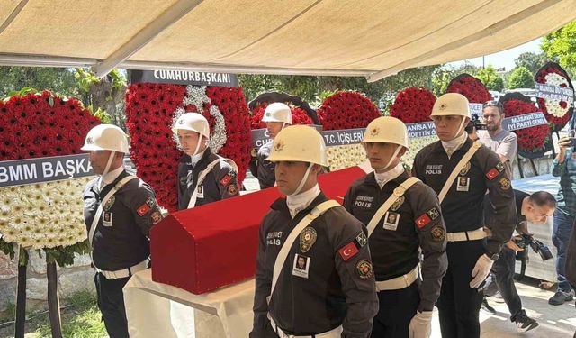 Şehit polisin cenazesinde gözyaşları sel oldu