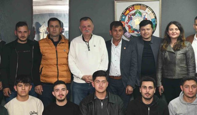 Kırsalda gençlere tam destek