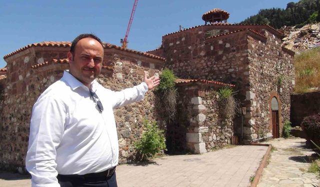 Milyonlar harcandı, tarihi hamam yeniden çürümeye terk edildi
