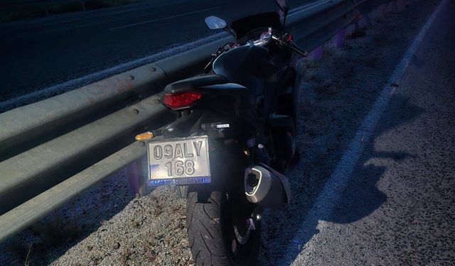 Sarıgöl'de motosiklet bariyere çarptı. 1 ölü 1 yaralı