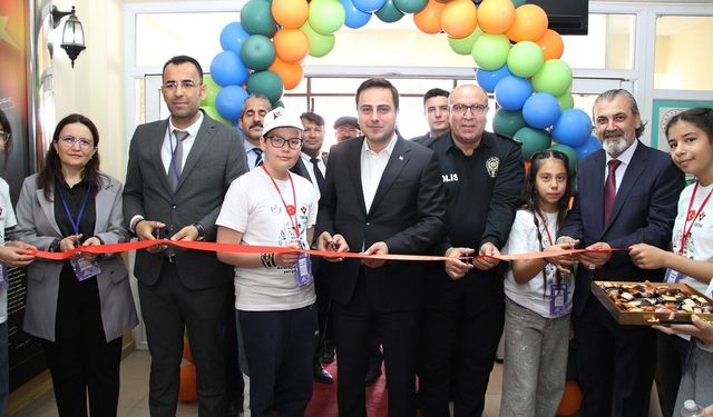 'TÜBİTAK 4006 Bilim Fuarı' göz doldurdu