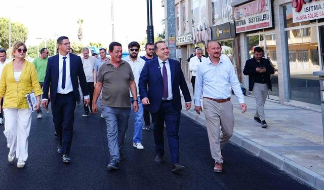 Altyapısı yenilenen caddede sıcak asfalt çalışmaları başladı