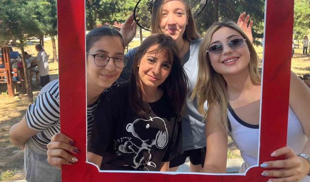 Şehzadeler'in gençleri LGS stresini Hamalın Kırı'nda attı
