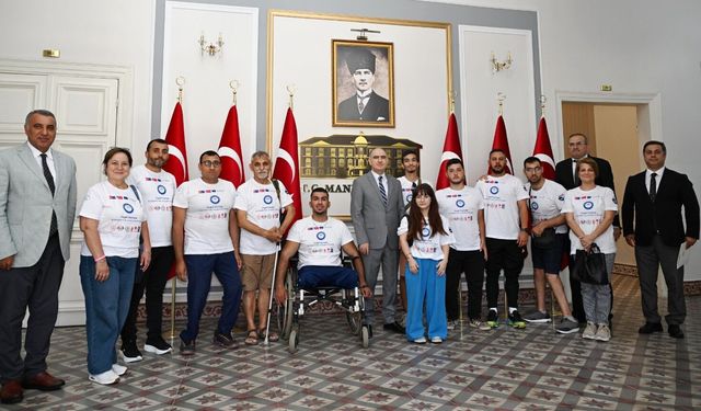 Manisalı engelli yüzücülerden büyük başarı