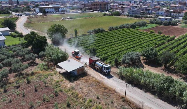 Ahmetli'de 8 kilometrelik yol hamlesi