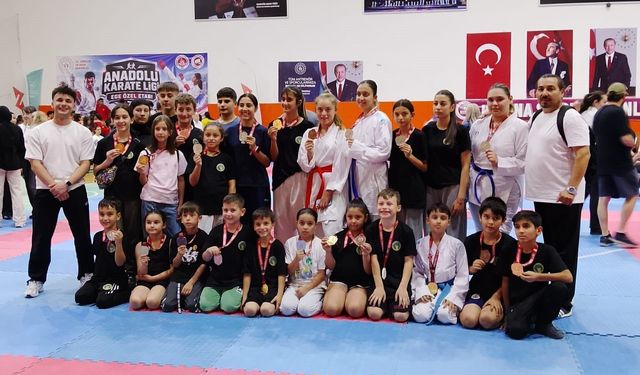 Alaşehirli karateciler Ege'yi fethetti