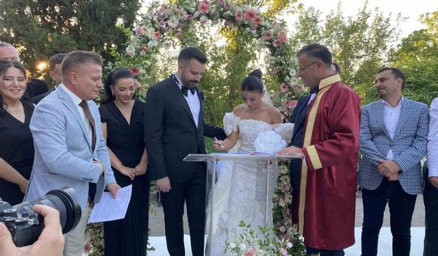 Başkan Öküzcüoğlu'nun en mutlu imzası