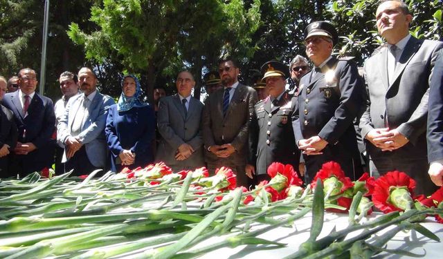 Manisa'da 15 Temmuz şehitleri dualarla anıldı