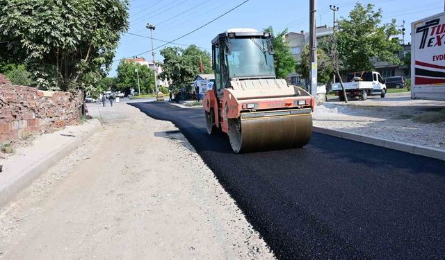 Turgutlu'da asfalt seferberliği sürüyor