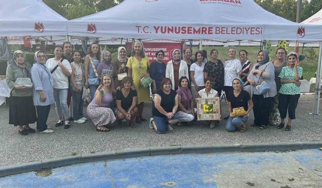 Kadınların el emeği ürünleri gece pazarında satışa çıktı