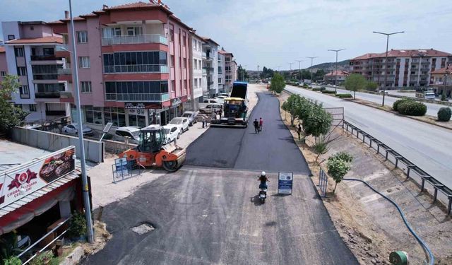 Kula'da yollar yenileniyor
