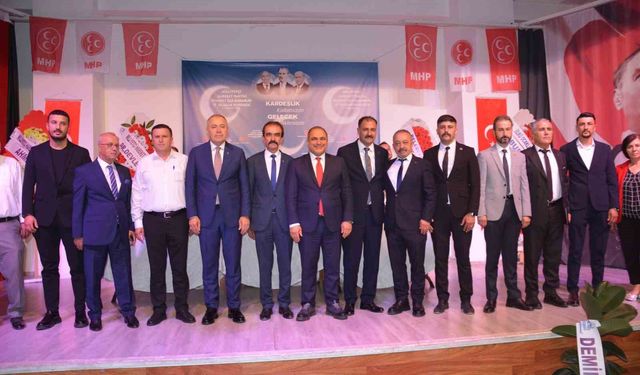 MHP Demirci İlçe Başkanlığına Veysel Çınar seçildi