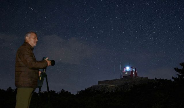 Spil Dağı’nda göktaşı şöleni