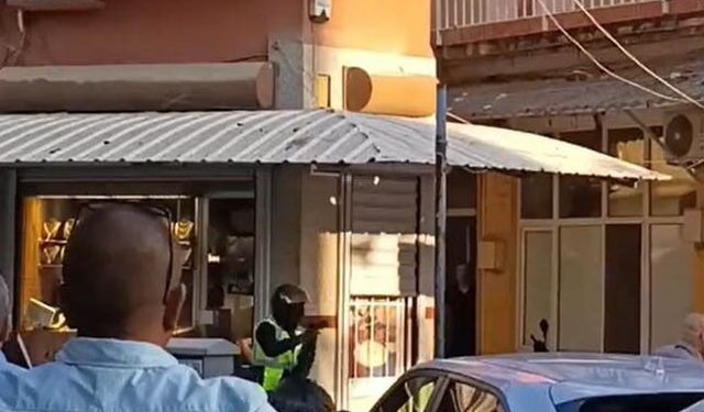 Manisa'da kuyumcu dükkanında silahlı soygun girişimi: 2 yaralı