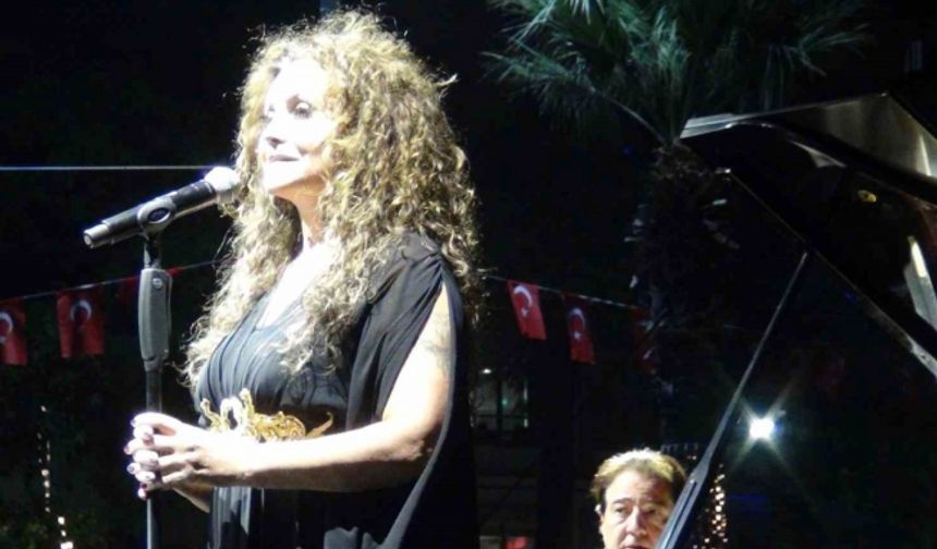 Fazıl Say ve Serenad Bağcan’dan muhteşem konser