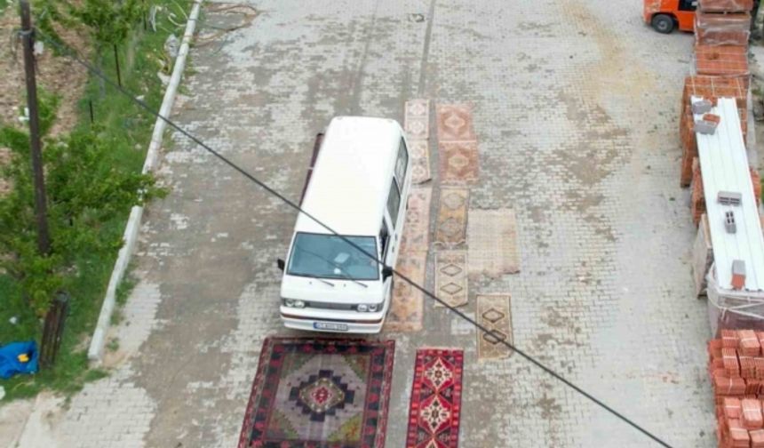 Manisa’da şaşkına çeviren halı eskitme yöntemi