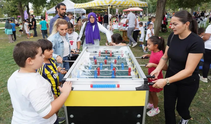 İstanbul Beylikdüzü'nde çocuklar için renkli şenlik