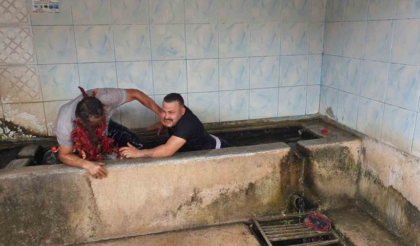 Düğüne geç kalana sulu ceza